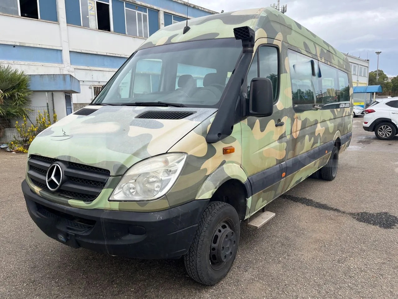 Mercedes-Benz Sprinter - Xe bus mini, Xe bus ngoại ô: hình 4 Mercedes-Benz Sprinter - Xe bus mini, Xe bus ngoại ô: hình 4