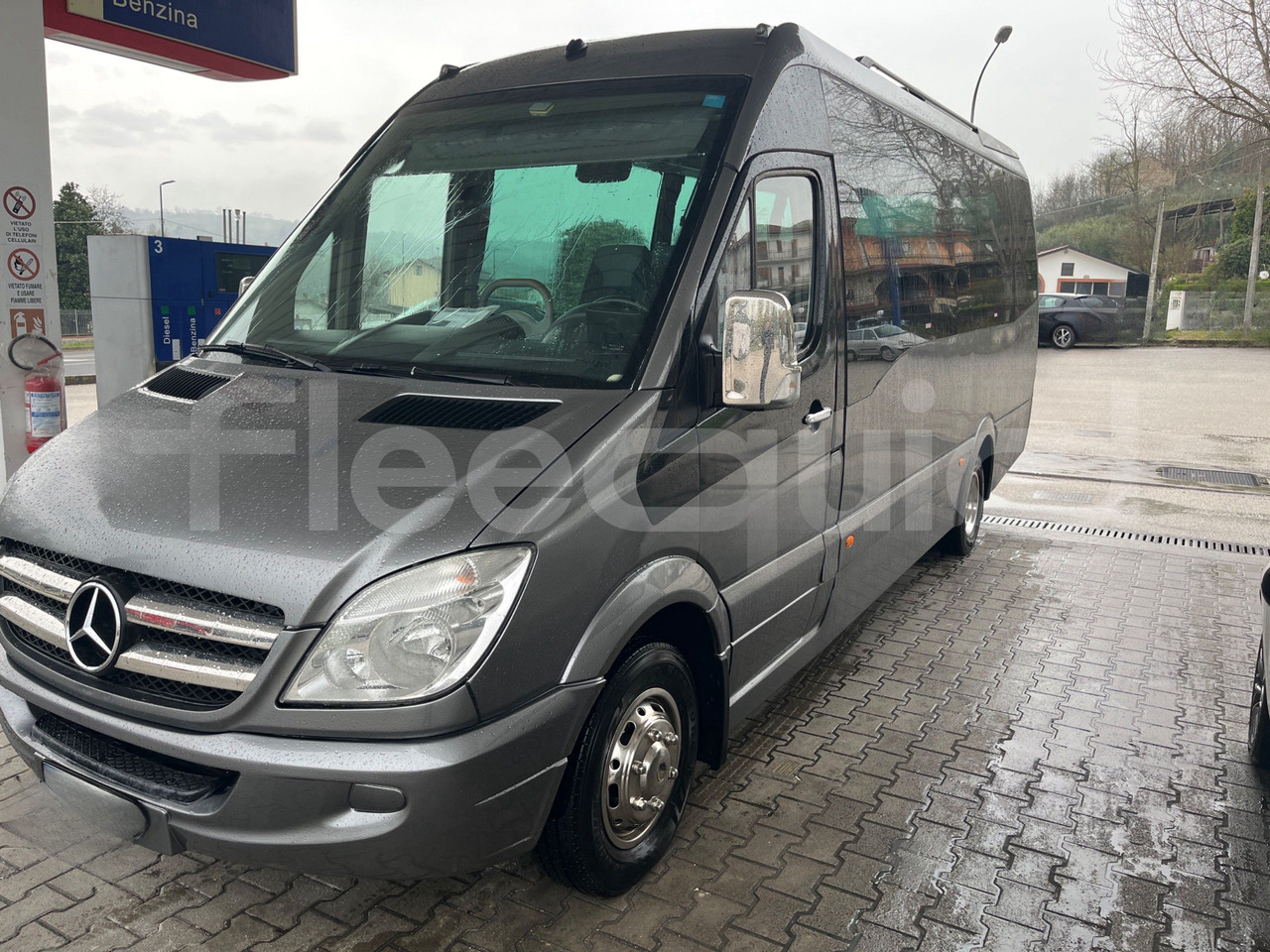Mercedes-Benz Sprinter - Xe bus mini, Xe van chở khách: hình 4 Mercedes-Benz Sprinter - Xe bus mini, Xe van chở khách: hình 4