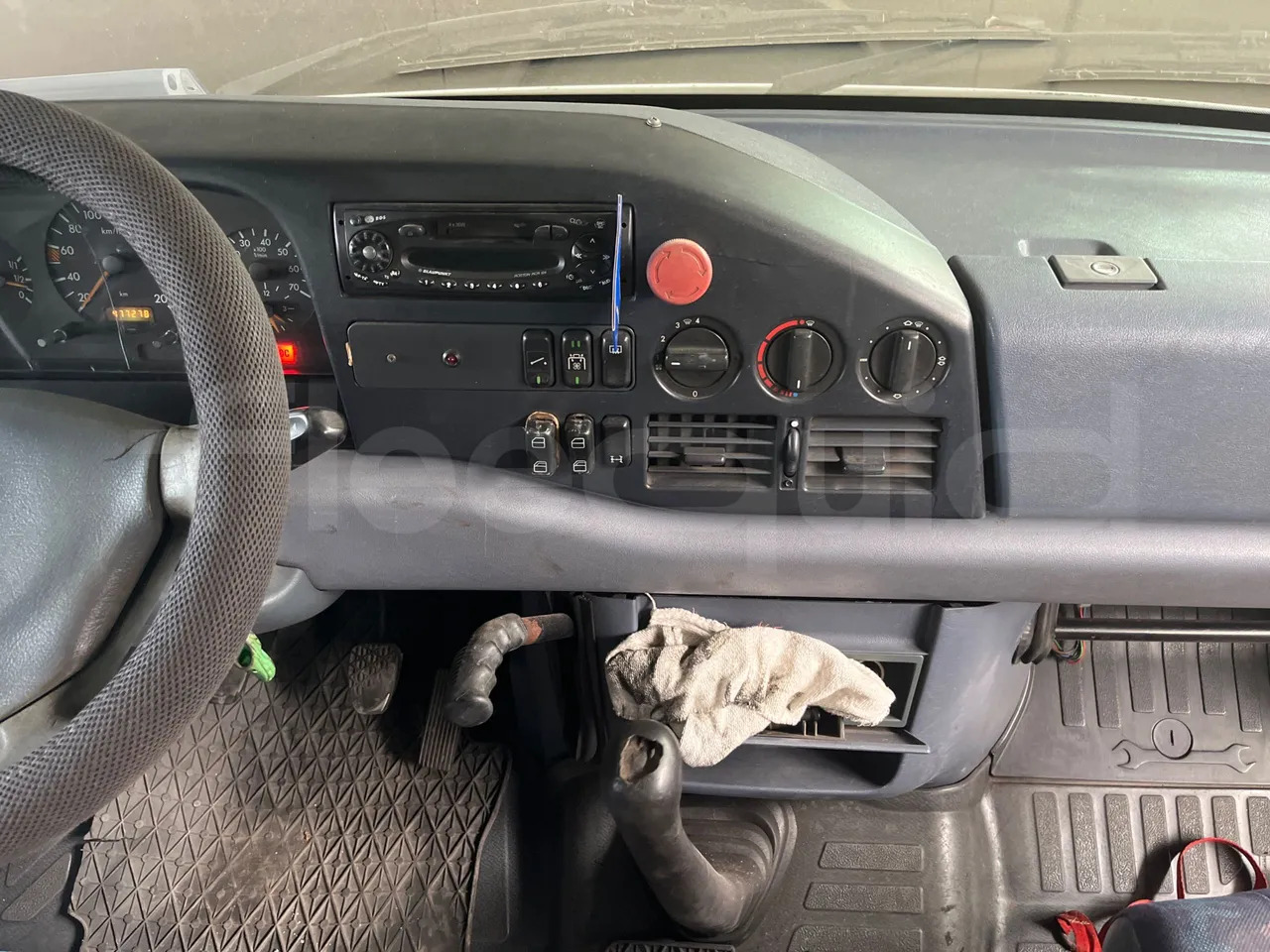 Xe bus mini, Xe van chở khách Mercedes-Benz Sprinter: hình 11