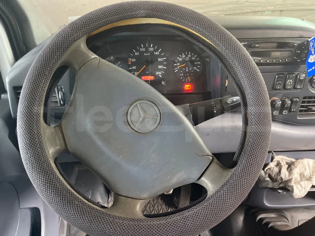 Xe bus mini, Xe van chở khách Mercedes-Benz Sprinter: hình 10