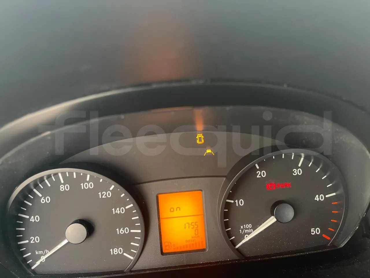 Mercedes-Benz Sprinter - Xe bus mini, Xe van chở khách: hình 3 Mercedes-Benz Sprinter - Xe bus mini, Xe van chở khách: hình 3