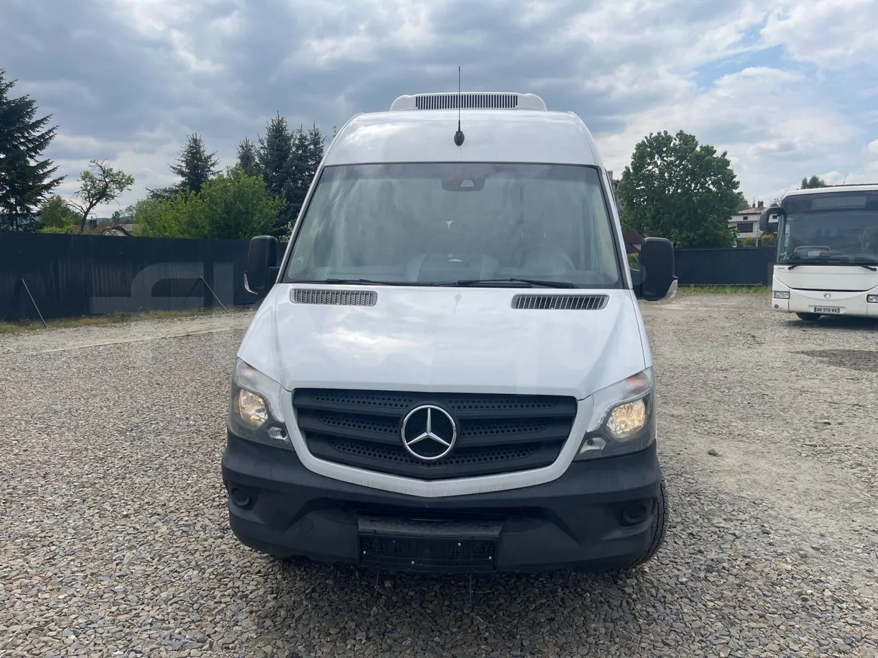 Mercedes-Benz Sprinter - Xe đò: hình 1 Mercedes-Benz Sprinter - Xe đò: hình 1