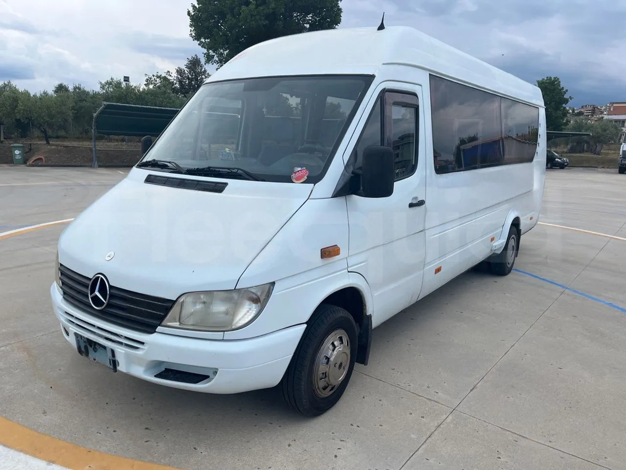 Mercedes-Benz Sprinter - Xe bus mini, Xe van chở khách: hình 4 Mercedes-Benz Sprinter - Xe bus mini, Xe van chở khách: hình 4