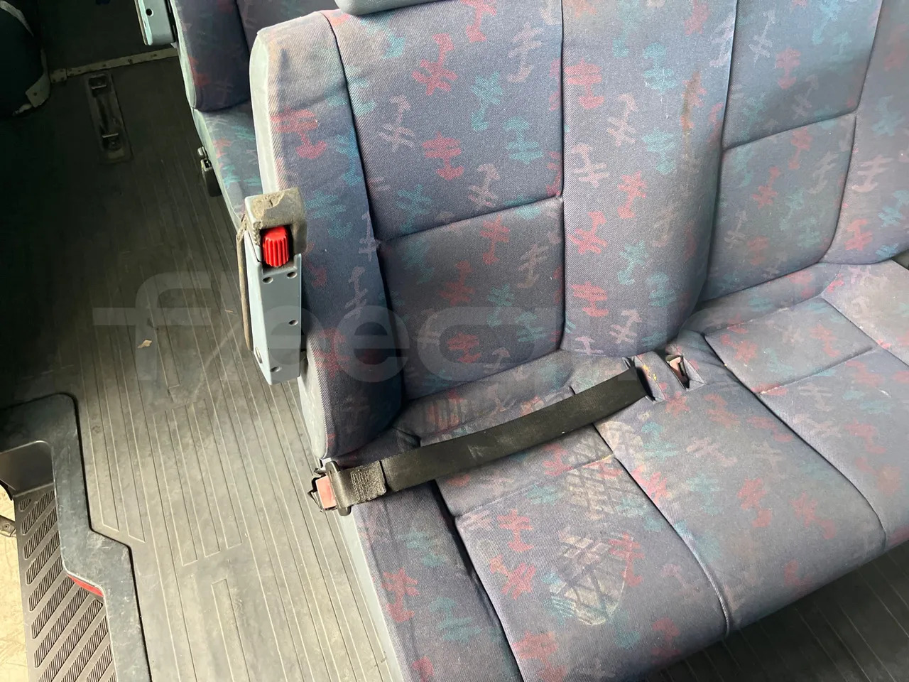 Xe bus mini, Xe van chở khách Mercedes-Benz Sprinter: hình 19