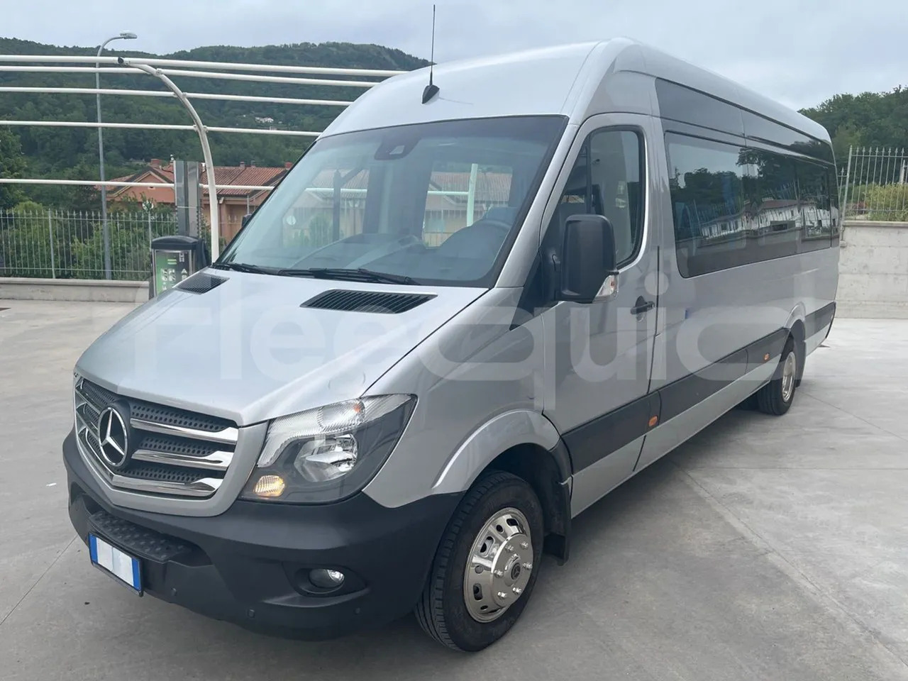 Mercedes-Benz Sprinter - Xe bus mini, Xe van chở khách: hình 4 Mercedes-Benz Sprinter - Xe bus mini, Xe van chở khách: hình 4