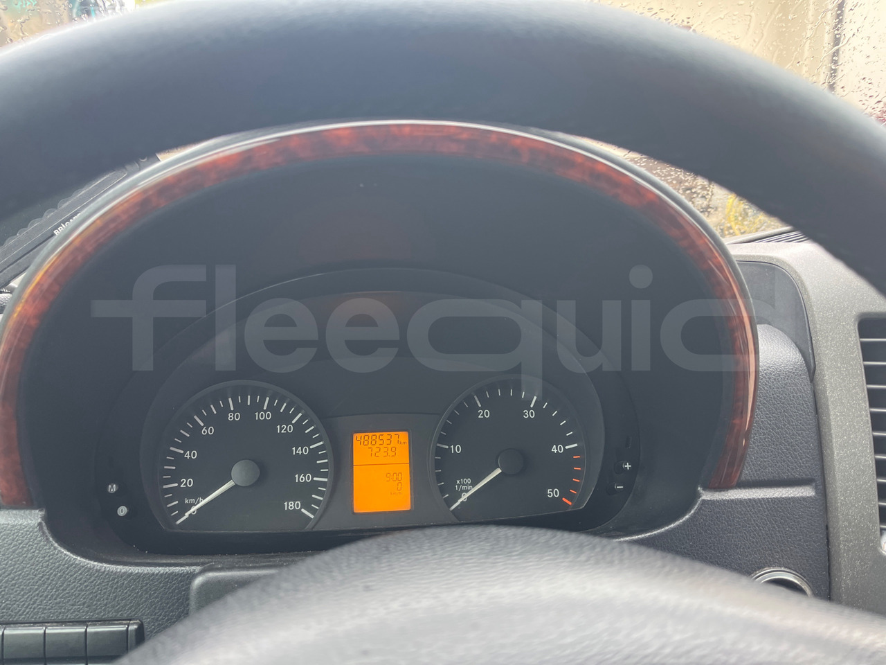 Mercedes-Benz Sprinter - Xe bus mini, Xe van chở khách: hình 3 Mercedes-Benz Sprinter - Xe bus mini, Xe van chở khách: hình 3
