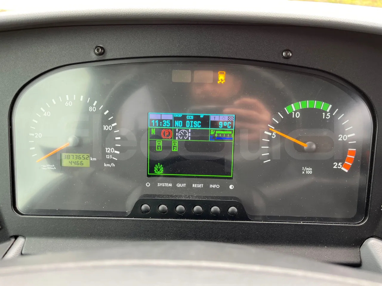 Mercedes-Benz Tourismo - Xe đò: hình 3 Mercedes-Benz Tourismo - Xe đò: hình 3