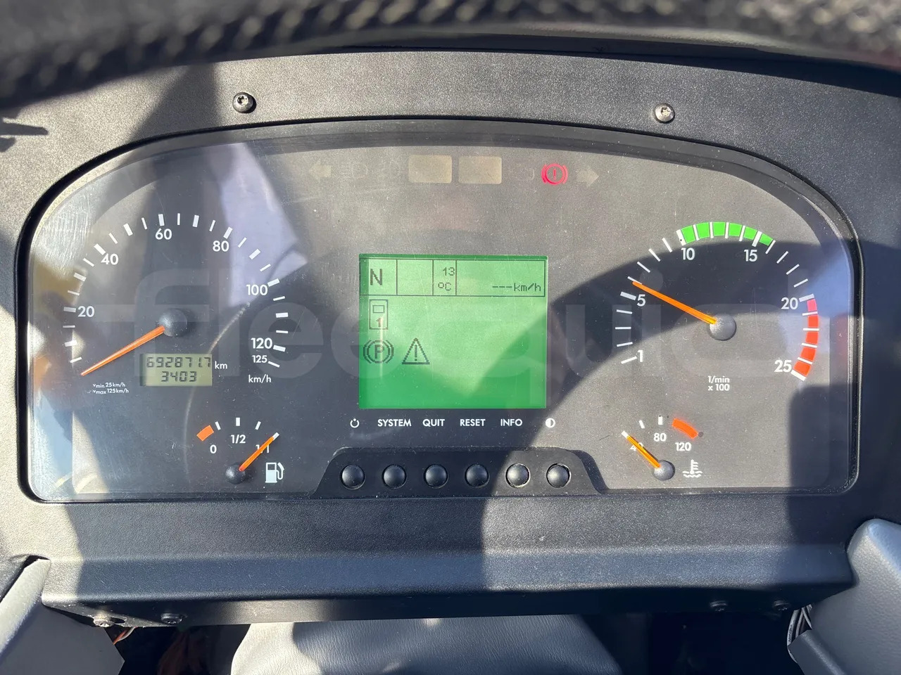 Mercedes-Benz Tourismo - Xe đò: hình 3 Mercedes-Benz Tourismo - Xe đò: hình 3