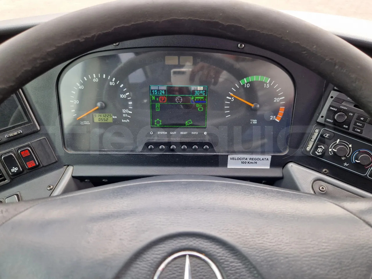 Mercedes-Benz Tourismo - Xe đò: hình 3 Mercedes-Benz Tourismo - Xe đò: hình 3