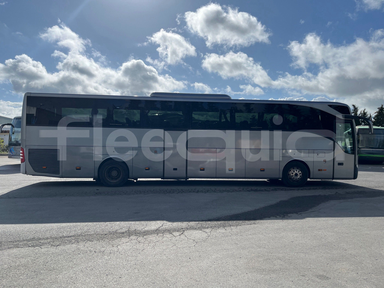 Xe đò Mercedes-Benz Tourismo: hình 13