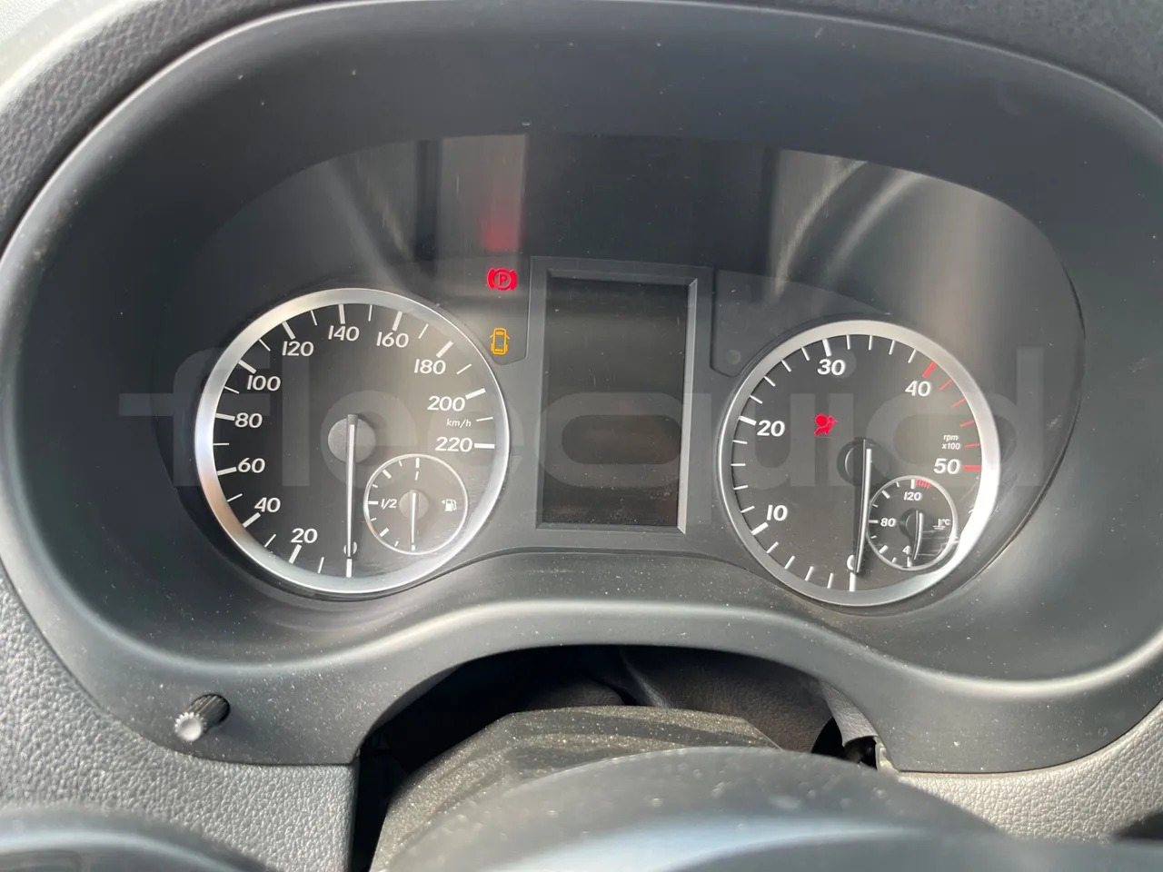 Mercedes-Benz Vito Tourer - Xe bus ngoại ô: hình 3 Mercedes-Benz Vito Tourer - Xe bus ngoại ô: hình 3