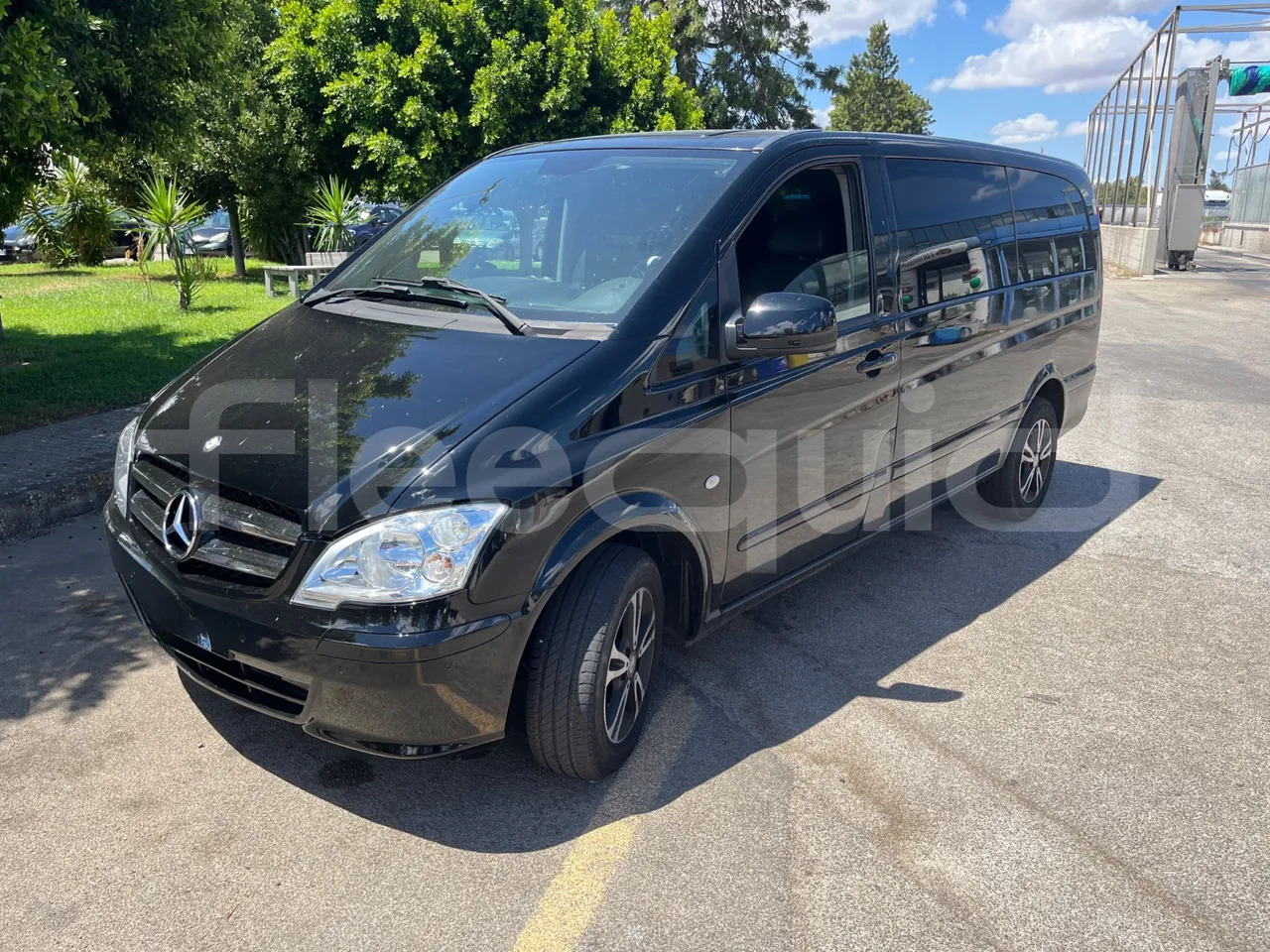 Mercedes-Benz Vito - Xe bus mini, Xe van chở khách: hình 4 Mercedes-Benz Vito - Xe bus mini, Xe van chở khách: hình 4