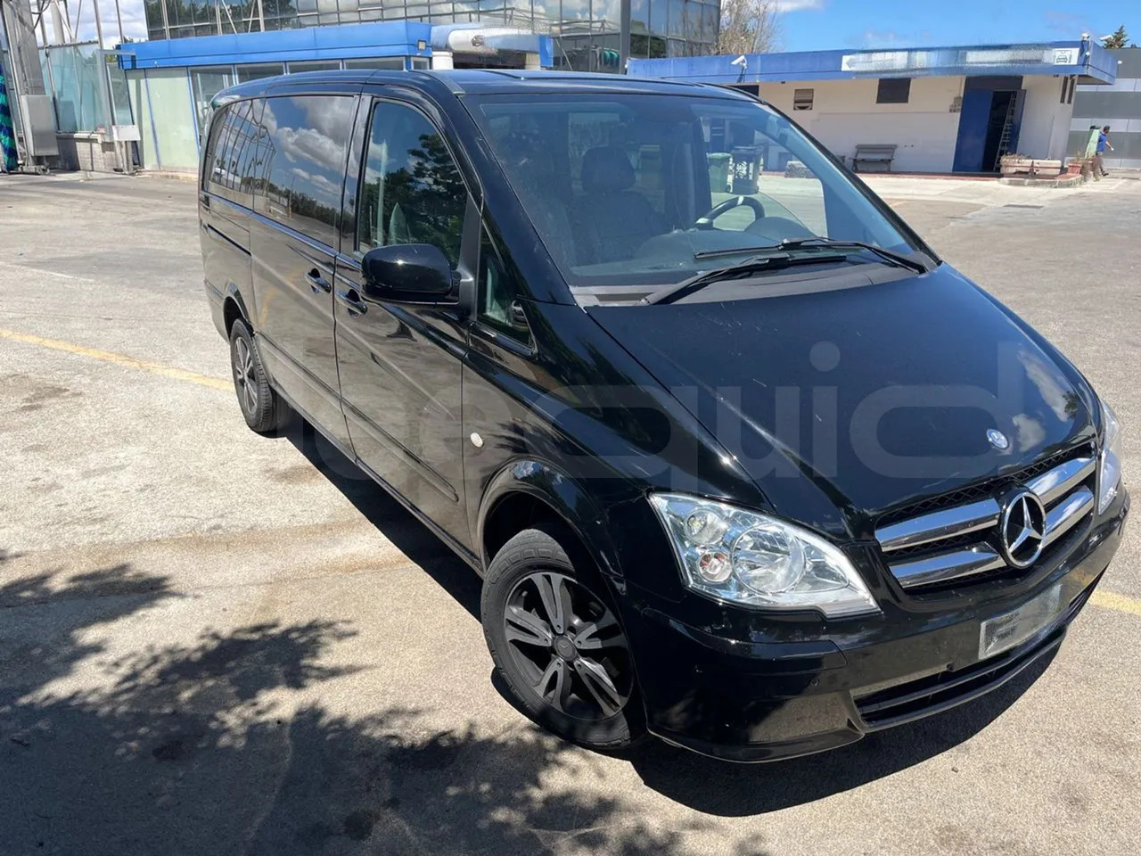 Mercedes-Benz Vito - Xe bus ngoại ô: hình 1 Mercedes-Benz Vito - Xe bus ngoại ô: hình 1