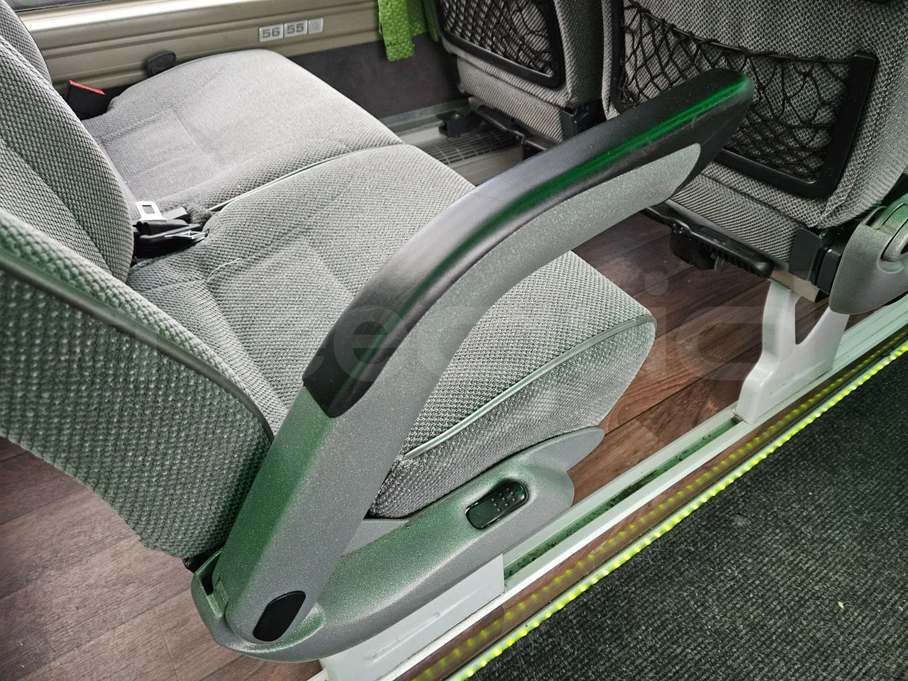 Xe bus hai tầng Neoplan Skyliner: hình 39