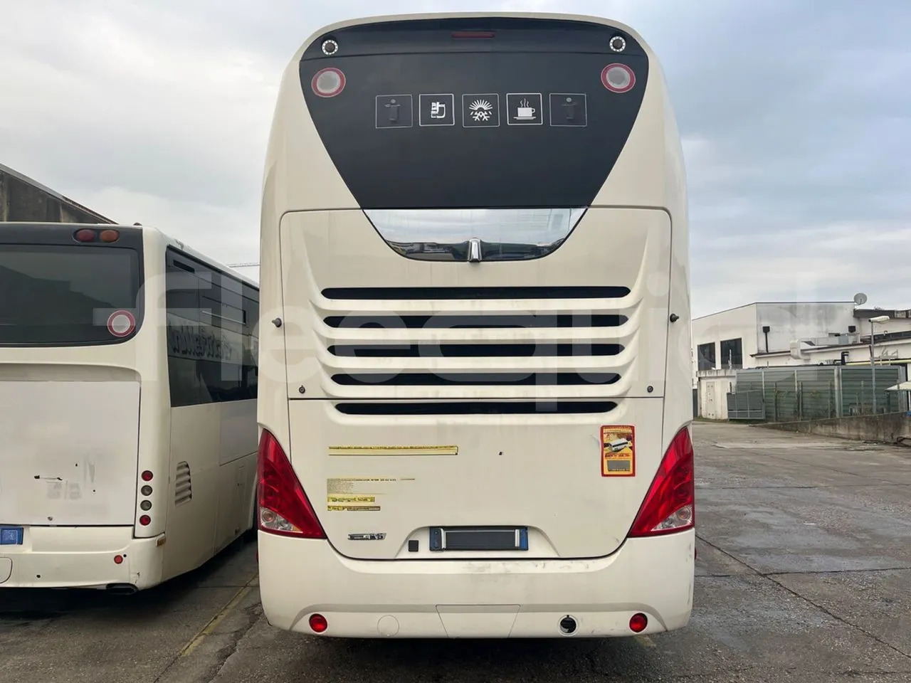 Neoplan Skyliner - Xe bus hai tầng: hình 5 Neoplan Skyliner - Xe bus hai tầng: hình 5
