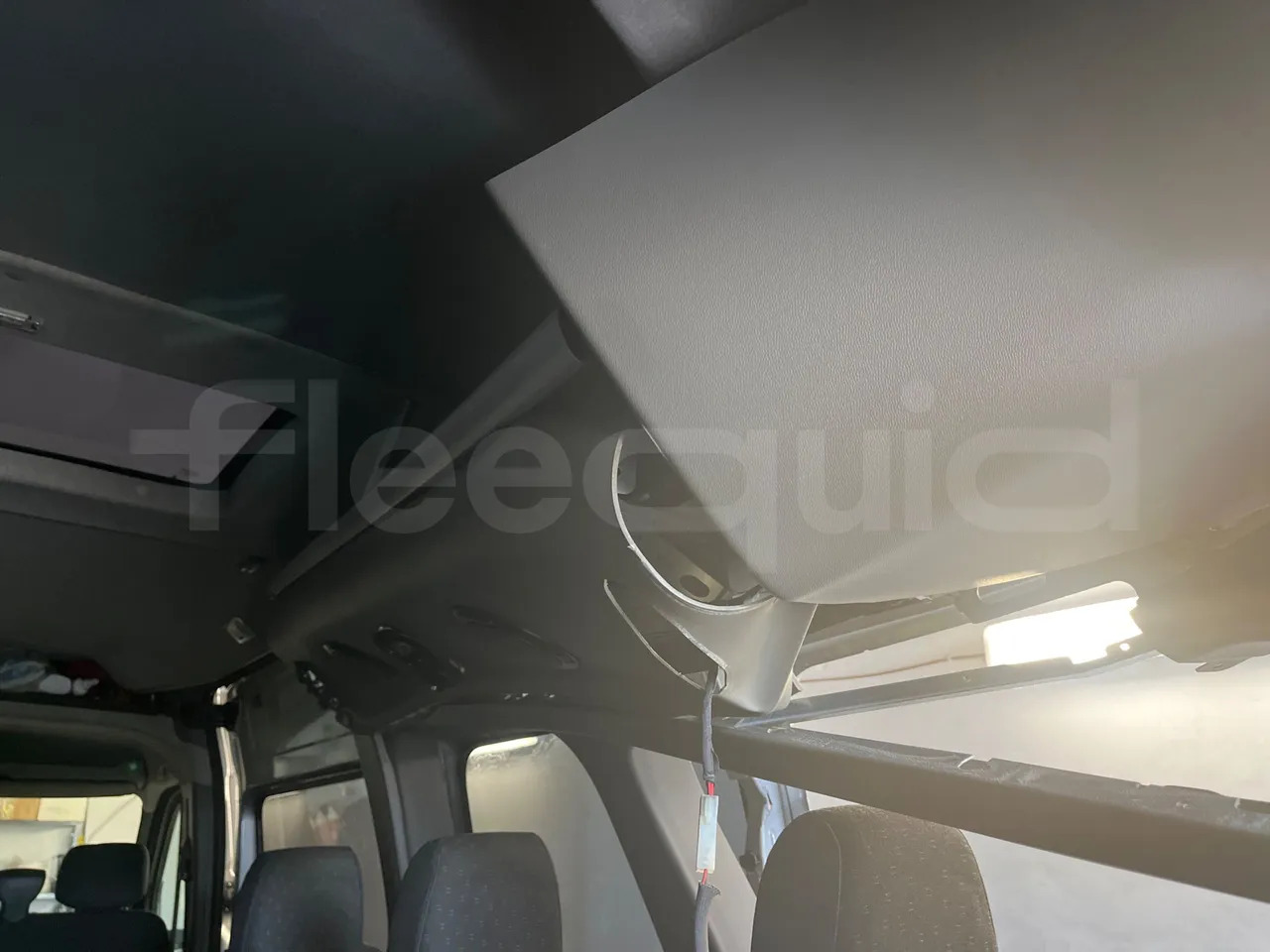 Xe bus mini, Xe van chở khách Opel Movano: hình 19 Xe bus mini, Xe van chở khách Opel Movano: hình 19
