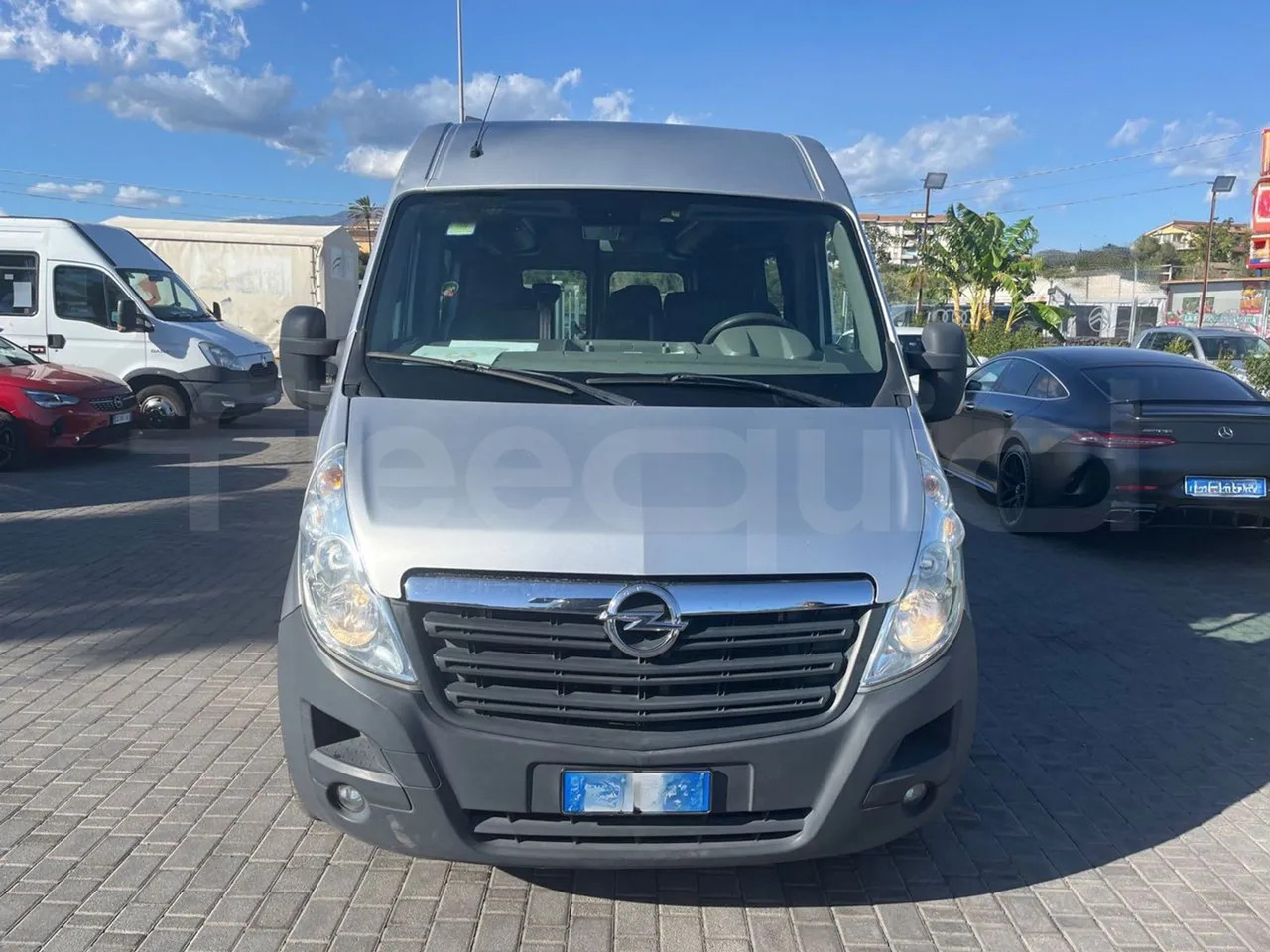 Opel Movano - Xe bus ngoại ô: hình 2 Opel Movano - Xe bus ngoại ô: hình 2