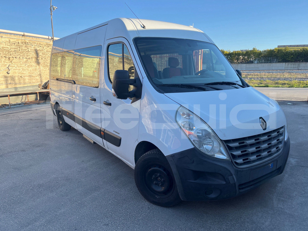 Renault Master - Xe bus mini, Xe van chở khách: hình 1 Renault Master - Xe bus mini, Xe van chở khách: hình 1
