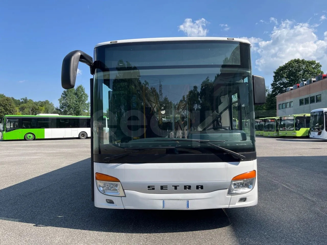 Setra S415 - Xe bus đô thị: hình 1 Setra S415 - Xe bus đô thị: hình 1