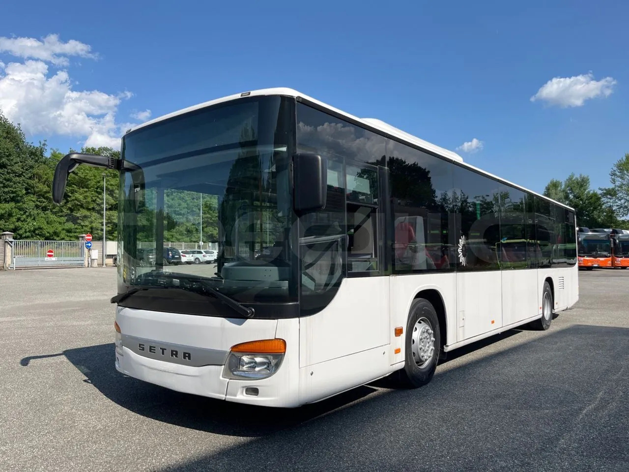 Setra S415 - Xe bus đô thị: hình 3 Setra S415 - Xe bus đô thị: hình 3