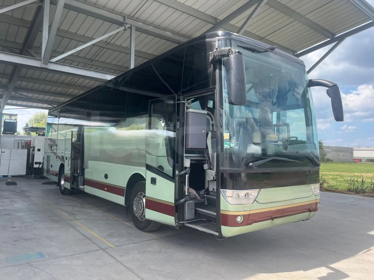 Van Hool Acron - Xe đò: hình 1 Van Hool Acron - Xe đò: hình 1