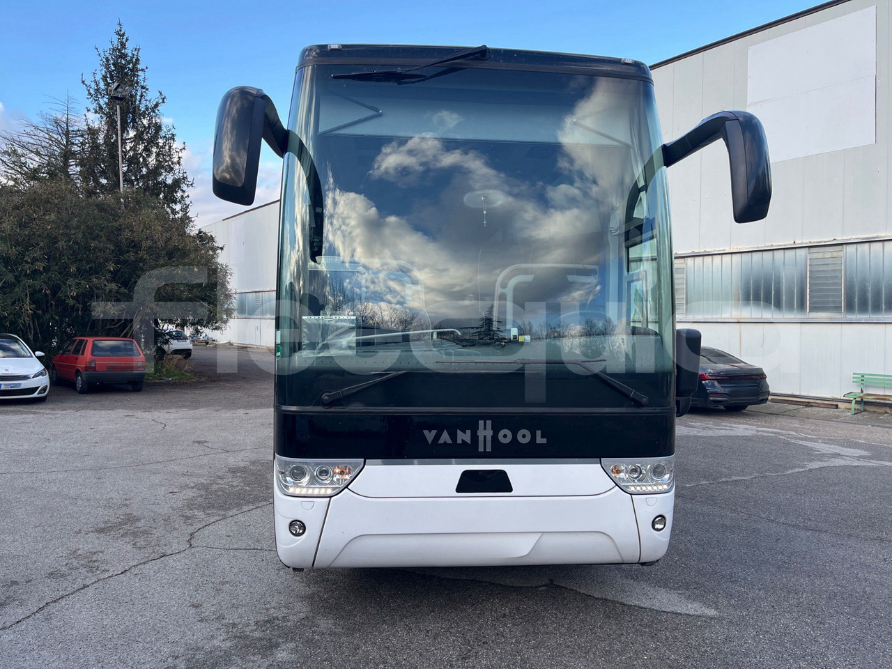 Van Hool Astron - Xe đò: hình 2 Van Hool Astron - Xe đò: hình 2