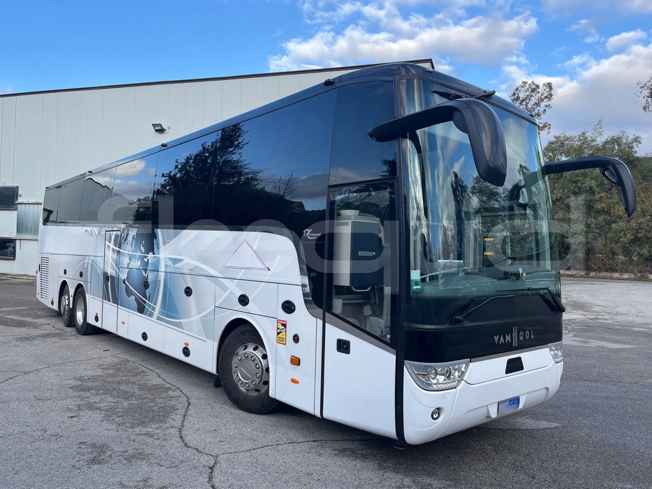 Van Hool Astron - Xe đò: hình 1 Van Hool Astron - Xe đò: hình 1