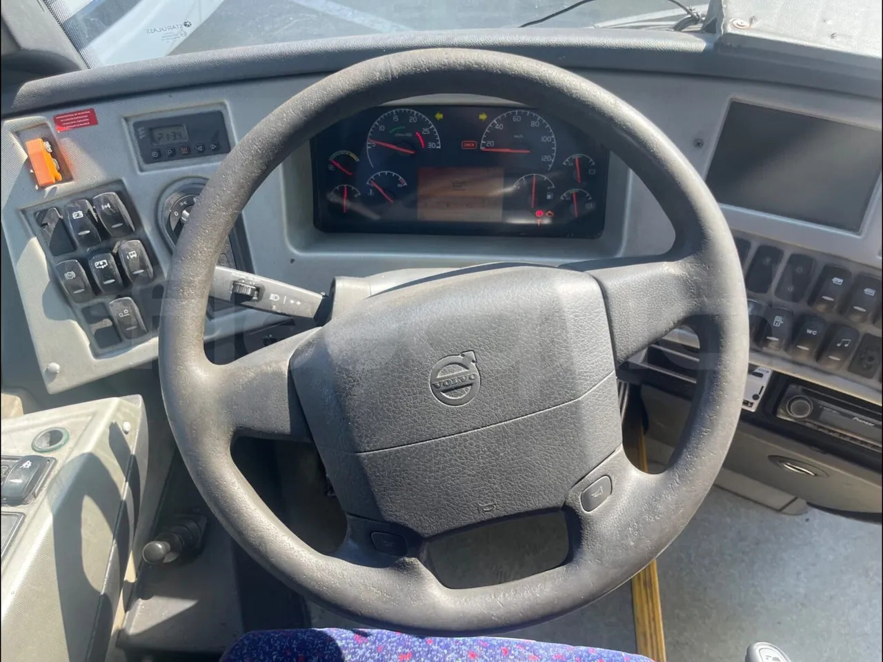 Volvo B12B - Xe đò: hình 2 Volvo B12B - Xe đò: hình 2