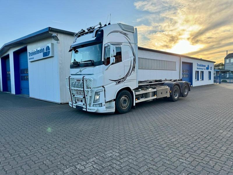 Volvo FH 540 6x4 Liftachse ARK-Hooklift-Funk-Radio-Comand Retarder - Xe tải nâng móc: hình 1 Volvo FH 540 6x4 Liftachse ARK-Hooklift-Funk-Radio-Comand Retarder - Xe tải nâng móc: hình 1