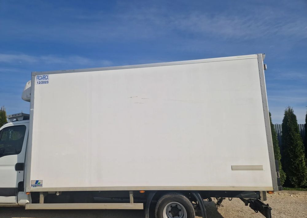 Chłodnia Mroźnia kontener 4.5m , 2 komory, dodatkowe zasilanie, boczne drzwi - Tủ lạnh hoán đổi thân: hình 2 Chłodnia Mroźnia kontener 4.5m , 2 komory, dodatkowe zasilanie, boczne drzwi - Tủ lạnh hoán đổi thân: hình 2