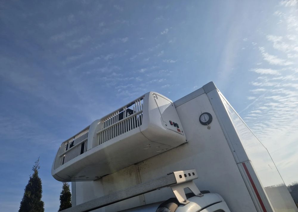 Chłodnia Mroźnia kontener 4.5m , 2 komory, dodatkowe zasilanie, boczne drzwi - Tủ lạnh hoán đổi thân: hình 3 Chłodnia Mroźnia kontener 4.5m , 2 komory, dodatkowe zasilanie, boczne drzwi - Tủ lạnh hoán đổi thân: hình 3