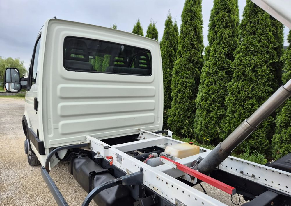 Iveco 35C15 3.0 150KM Wywrotka - Xe ben nhỏ: hình 4 Iveco 35C15 3.0 150KM Wywrotka - Xe ben nhỏ: hình 4