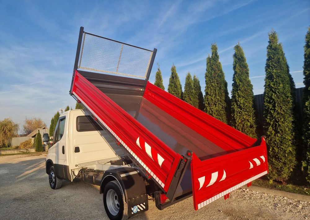 Iveco 35c15 3.0 - Xe ben nhỏ: hình 3 Iveco 35c15 3.0 - Xe ben nhỏ: hình 3