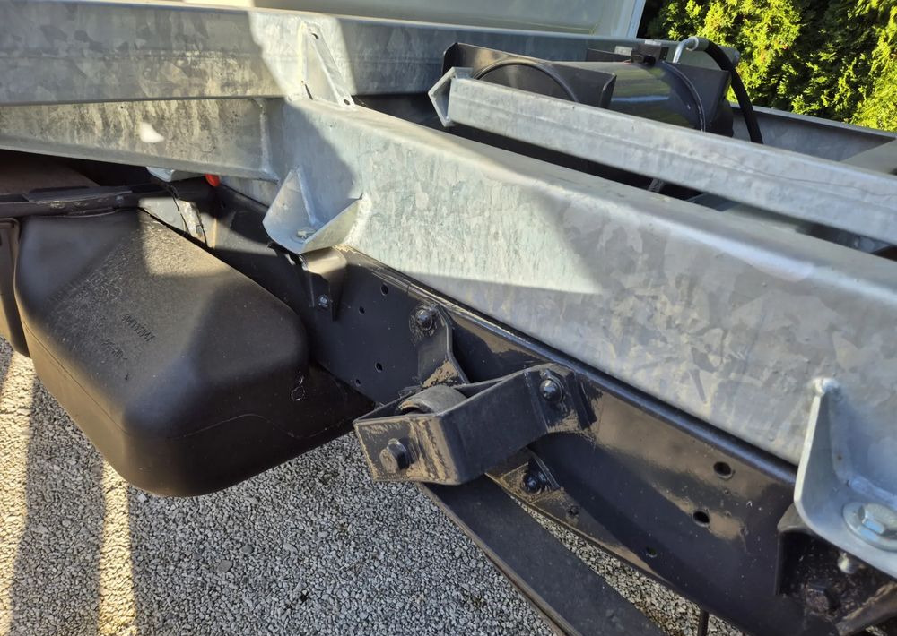 Iveco 35c17 3.0 Brygadówka - Xe ben nhỏ: hình 5 Iveco 35c17 3.0 Brygadówka - Xe ben nhỏ: hình 5