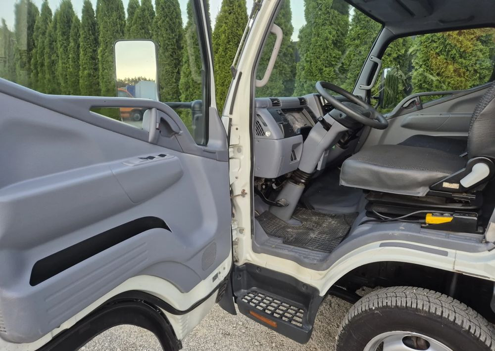 Mitsubishi Canter 3.0 - Xe ben nhỏ: hình 5 Mitsubishi Canter 3.0 - Xe ben nhỏ: hình 5