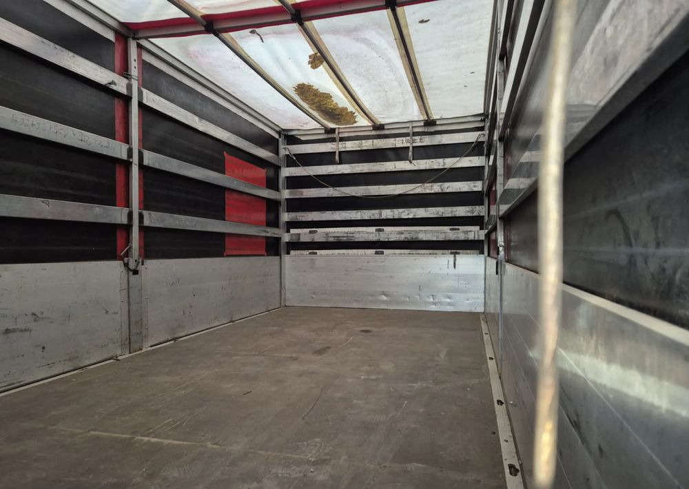 Nissan ATLEON 3.0 150KM - Xe tải thùng mui bạt: hình 5 Nissan ATLEON 3.0 150KM - Xe tải thùng mui bạt: hình 5