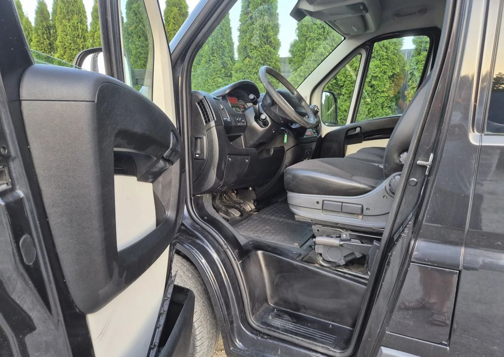 Xe van chở hàng, Xe tải van Peugeot Boxer 2.2 130KM Dubel kabina: hình 6