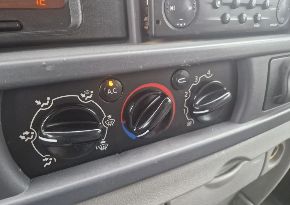 Xe ben nhỏ Renault Mascott 3.0 DXI 150KM: hình 10 Xe ben nhỏ Renault Mascott 3.0 DXI 150KM: hình 10