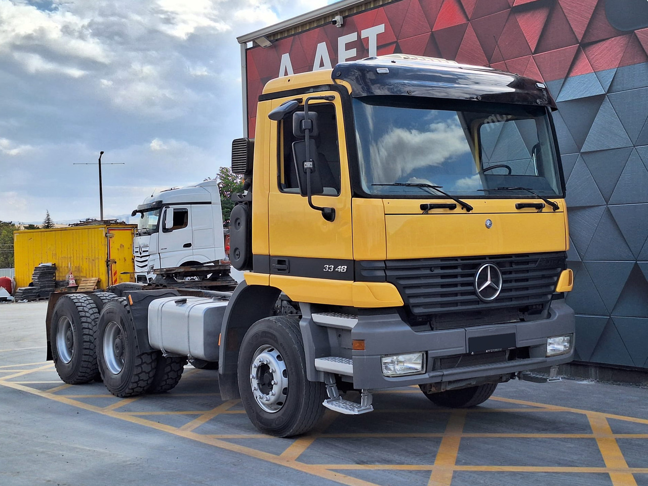 MERCEDES-BENZ ACTROS 3348 - Xe đầu kéo: hình 3 MERCEDES-BENZ ACTROS 3348 - Xe đầu kéo: hình 3