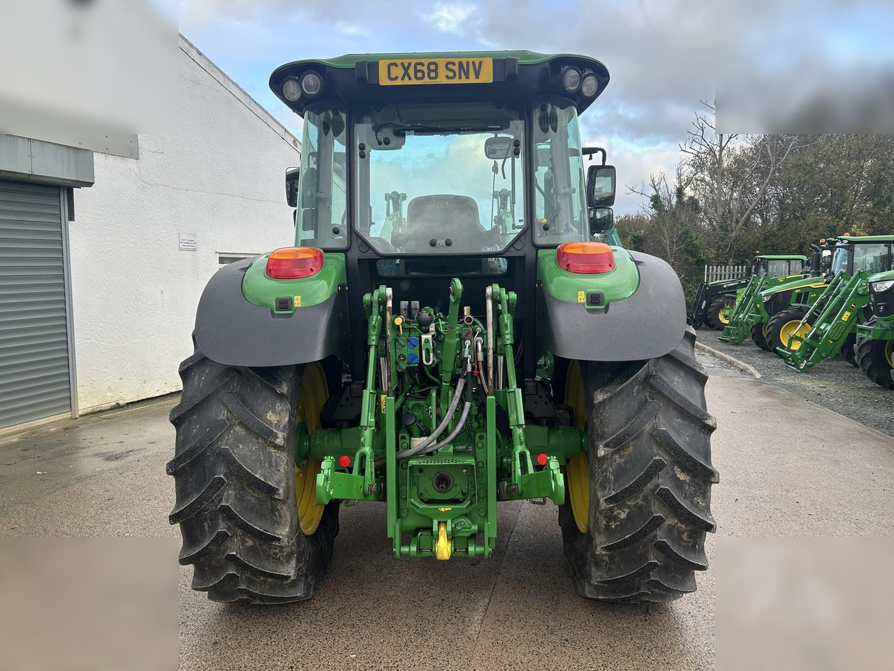 2018 JOHN DEERE 6115MC - Máy cày: hình 4 2018 JOHN DEERE 6115MC - Máy cày: hình 4