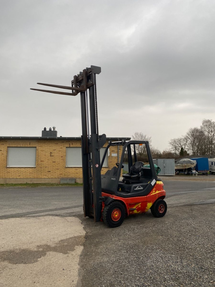 Linde H20T-03 - Xe nâng gas: hình 1 Linde H20T-03 - Xe nâng gas: hình 1