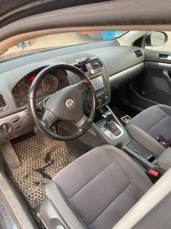Volkswagen Golf V Variant Comfortline - Xe hơi: hình 5 Volkswagen Golf V Variant Comfortline - Xe hơi: hình 5