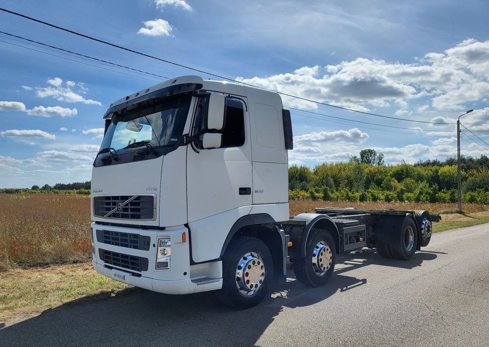 Volvo FH 500 8x2 - Xe tải khung gầm: hình 3 Volvo FH 500 8x2 - Xe tải khung gầm: hình 3