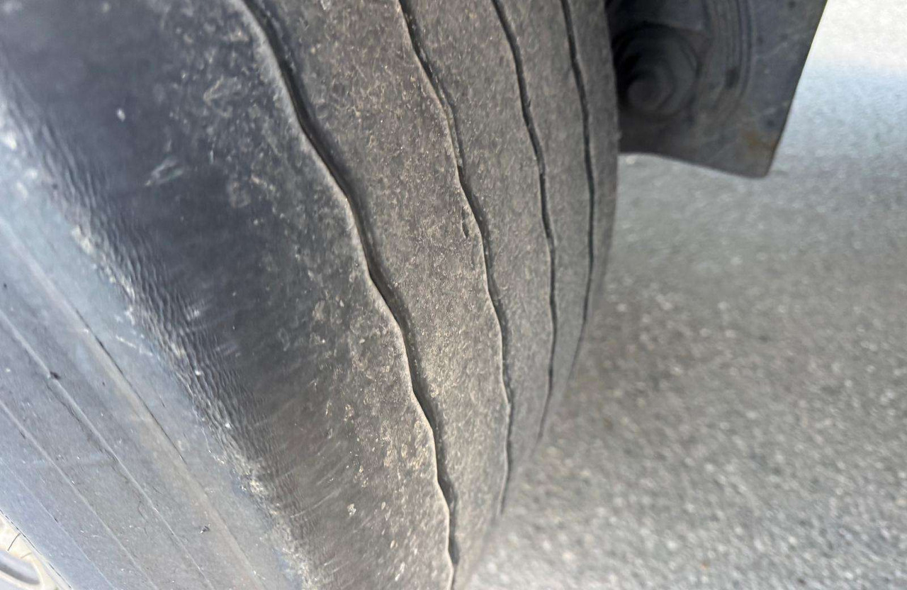 Krone Standart - Sơ mi rơ moóc hộp kín: hình 3 Krone Standart - Sơ mi rơ moóc hộp kín: hình 3