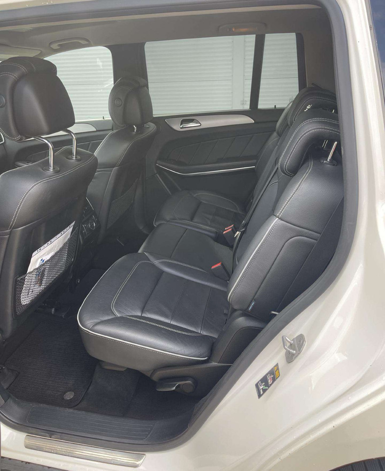 Mercedes-Benz GL350 - SUV: hình 5 Mercedes-Benz GL350 - SUV: hình 5