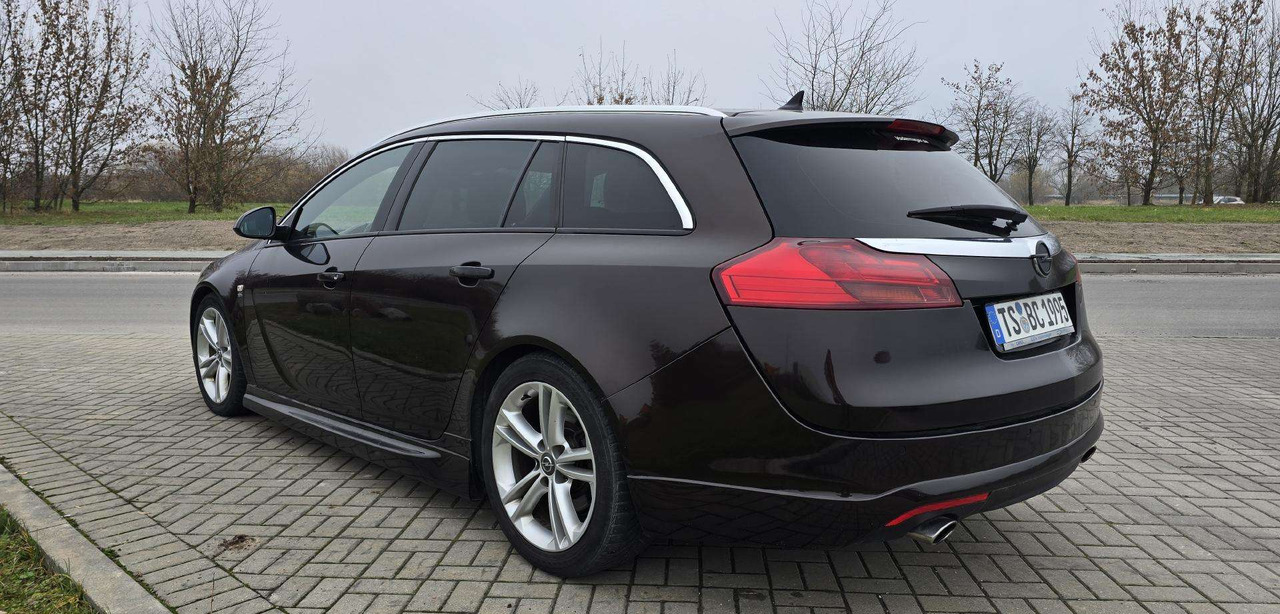Opel Insignia - Xe wagon: hình 4 Opel Insignia - Xe wagon: hình 4