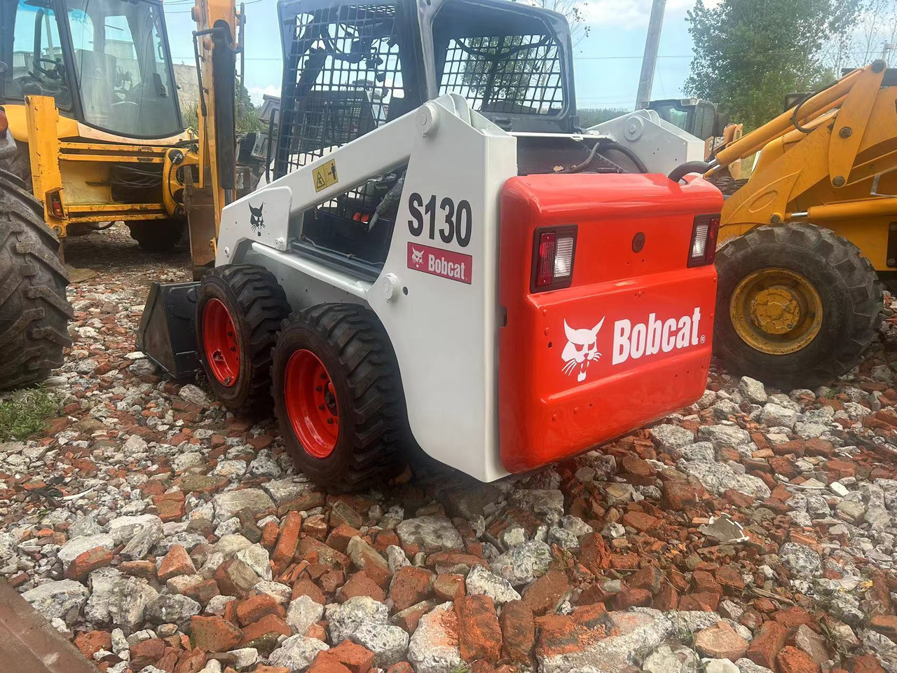 BOBCAT S130 skid steer loader Mining/Agriculture/Urban Construction - Máy xúc lật đa năng: hình 4 BOBCAT S130 skid steer loader Mining/Agriculture/Urban Construction - Máy xúc lật đa năng: hình 4