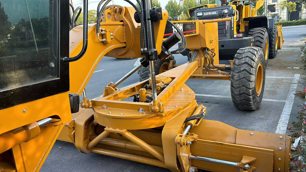 CATERPILLAR 140H used motor grader source supplier - Máy san: hình 5 CATERPILLAR 140H used motor grader source supplier - Máy san: hình 5