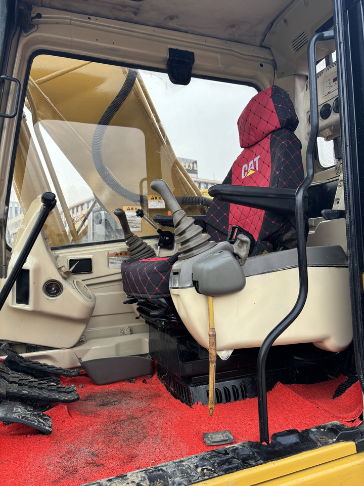 CATERPILLAR 320BL used excavator low price for sale - Máy xúc bánh xích: hình 5 CATERPILLAR 320BL used excavator low price for sale - Máy xúc bánh xích: hình 5