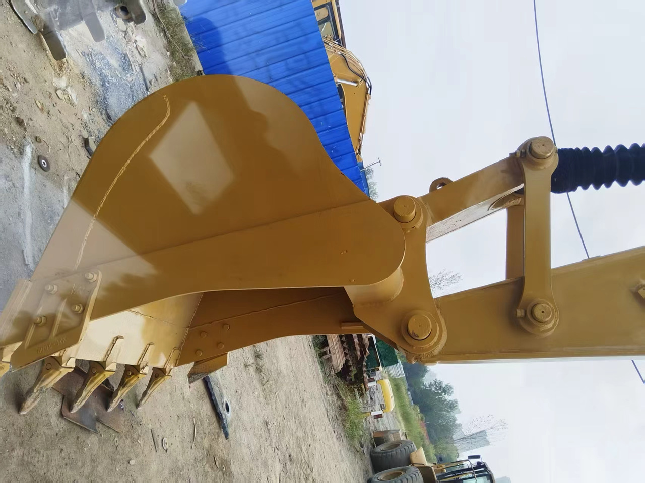 CATERPILLAR 330DL good condition 2024 30 ton excavator for sale - Máy xúc bánh xích: hình 2 CATERPILLAR 330DL good condition 2024 30 ton excavator for sale - Máy xúc bánh xích: hình 2